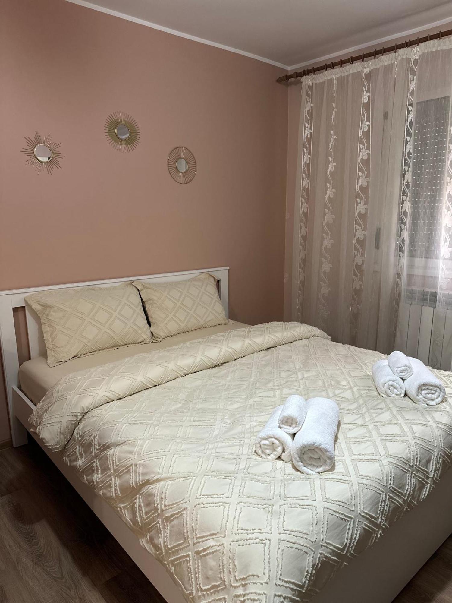 Cozy Apartament Галац Экстерьер фото